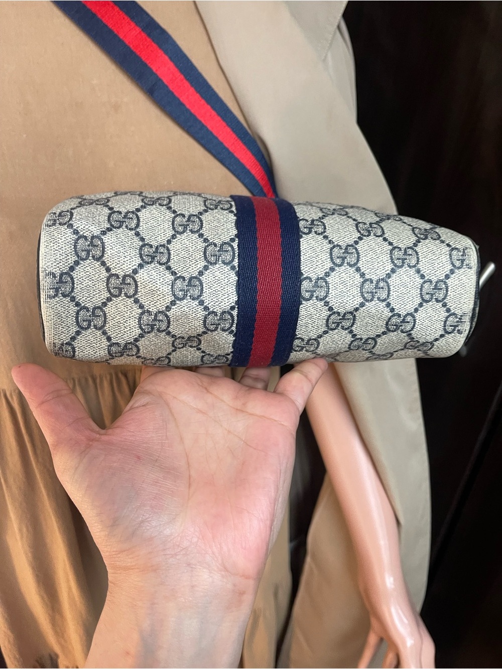 Authentic Gucci vintage web sherry line crossbody bag - Picture 11 of 15